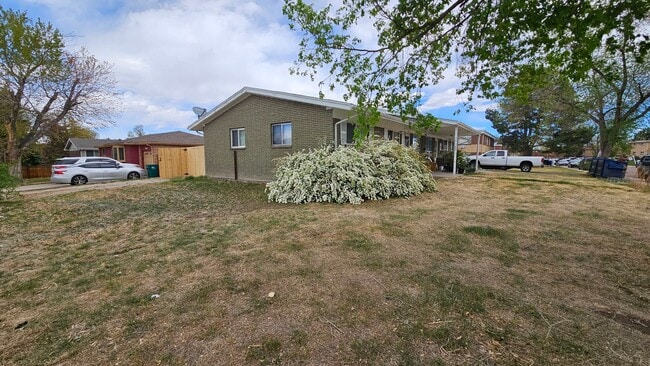 Building Photo - Lakewood Best Ever 3/2 Duplex All New Inside w/ Fenced Yard