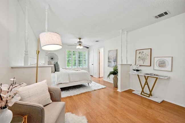 Building Photo - 2406 Burly Oak Dr