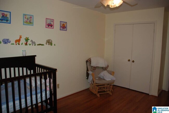 Building Photo - 804 Vestavia Villa Ct
