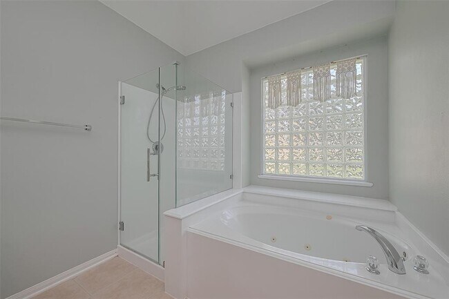 Building Photo - 21122 Lilac Meadows Ln