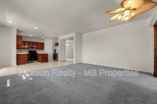 Building Photo - 2447 Anqua Dr