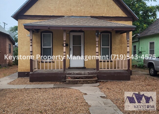 Primary Photo - $475 Off Move In Special! 3 Bd/1 Bath House - Spacious Kitchen & Laundry Room $950/$950