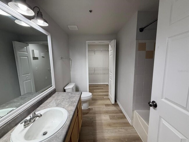 Building Photo - 3478 Westchester Square Blvd