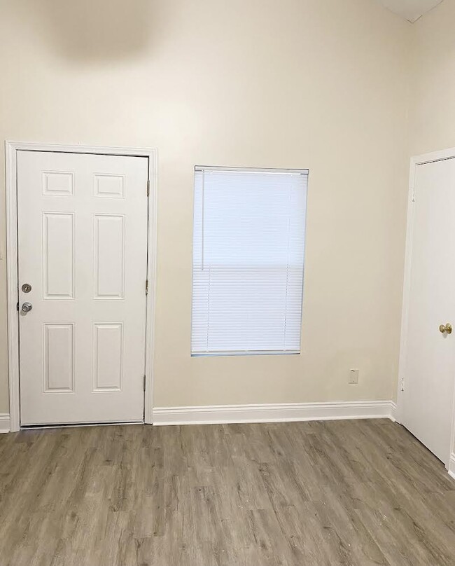 Building Photo - 208 Darbonne Rd