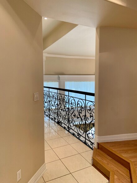 Building Photo - 2602 Deer Trl