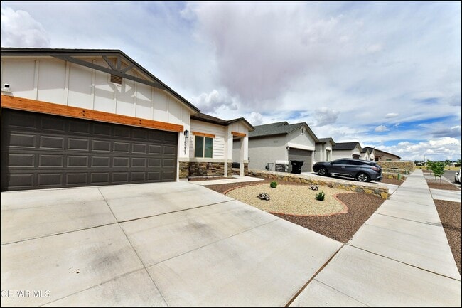 Building Photo - 15237 Ambition Ave