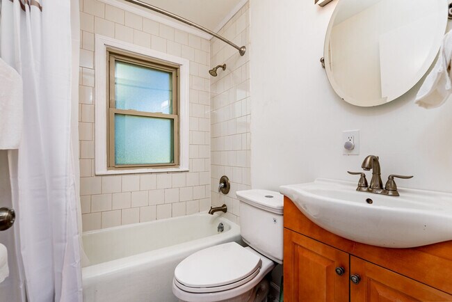 Building Photo - 4423 Vance Ave