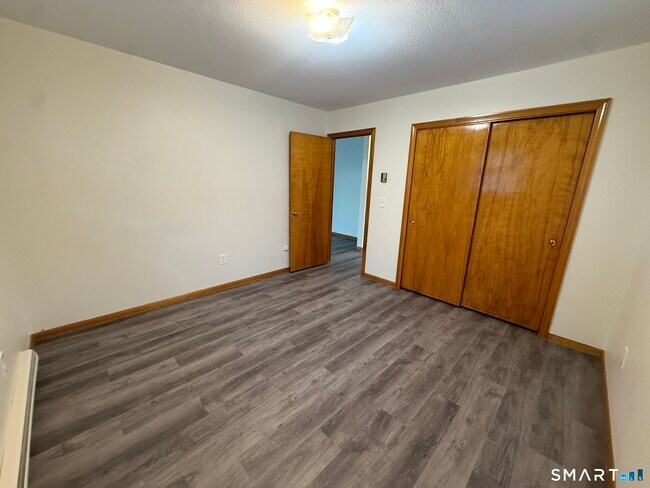 Building Photo - 463 Pierpont Rd