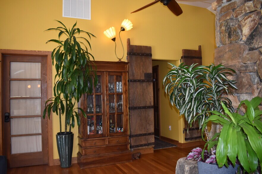 Building Photo - 336 Chunns Cove Rd