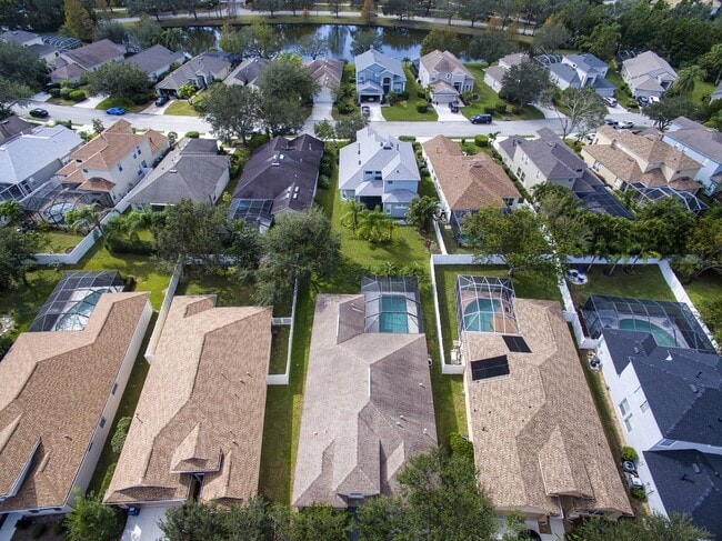 Building Photo - 4 bedroom 3 Bath Pool home in Lakewood Ran...