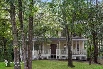 Building Photo - 25 Den Ric Ct