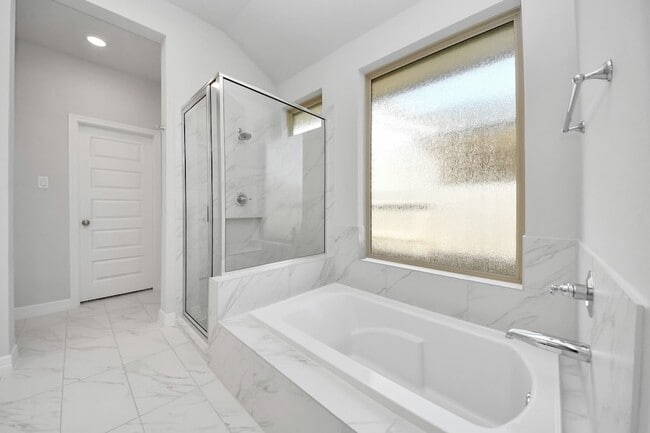 Building Photo - 9302 Blackwell Orchard Ln