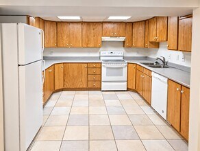 Building Photo - 8873 S 1275 E