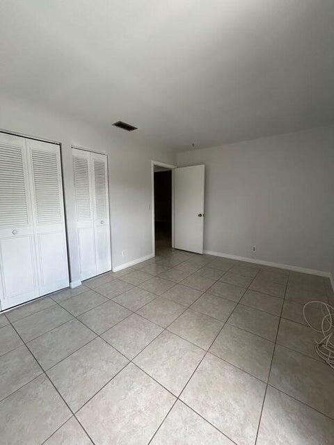 Building Photo - 725 Sunny Pine Way