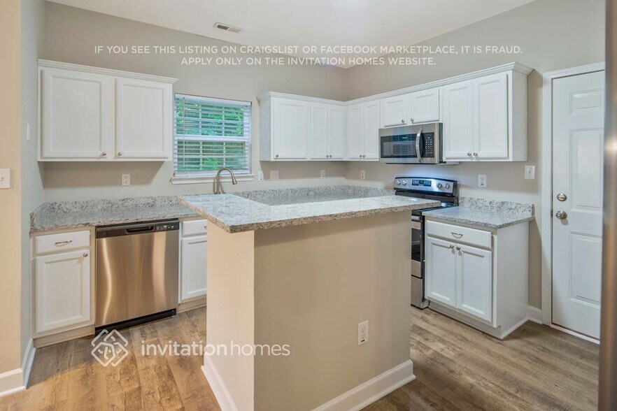 Building Photo - 8201 McCarron Way