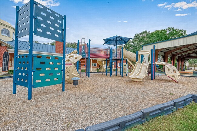 Building Photo - 1222 Watermoon