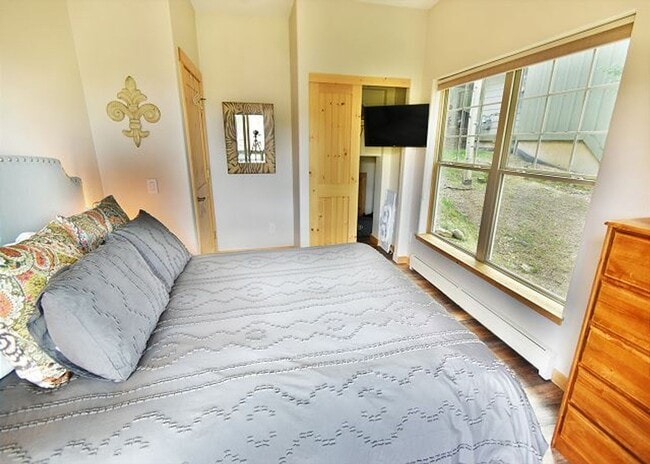 Building Photo - Summer Seasonal Rental- 734 Rocky Point Townhomes