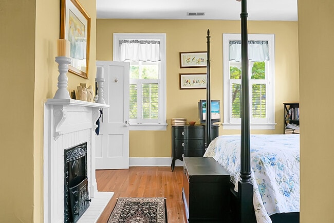 Building Photo - 6 Wentworth St