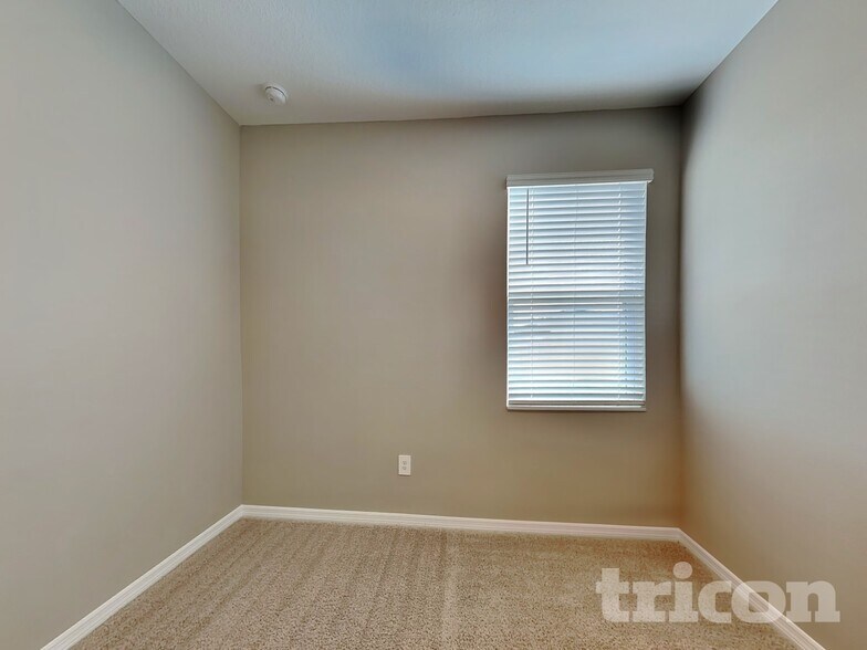 Building Photo - 6092 Dolostone Dr