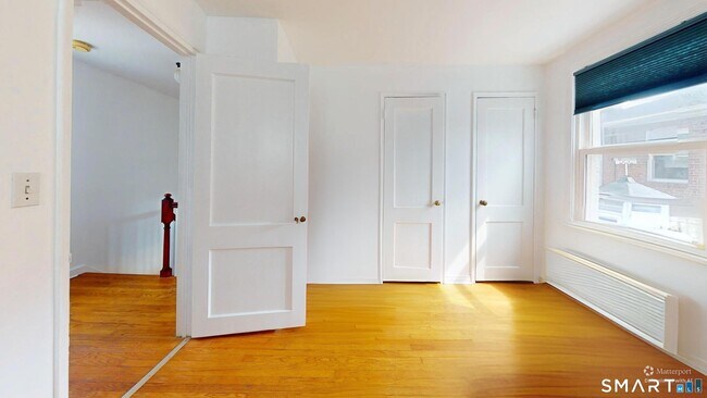 Building Photo - 638 Prospect St