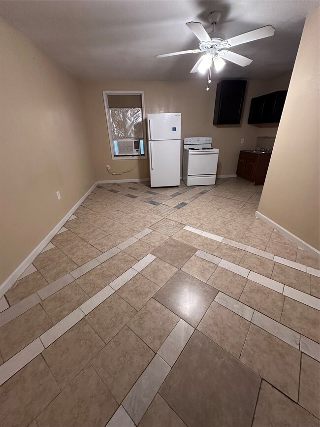 Building Photo - 5530 Gatewood St