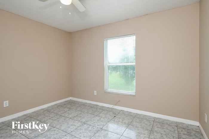 Building Photo - 908 S Rennes Ct