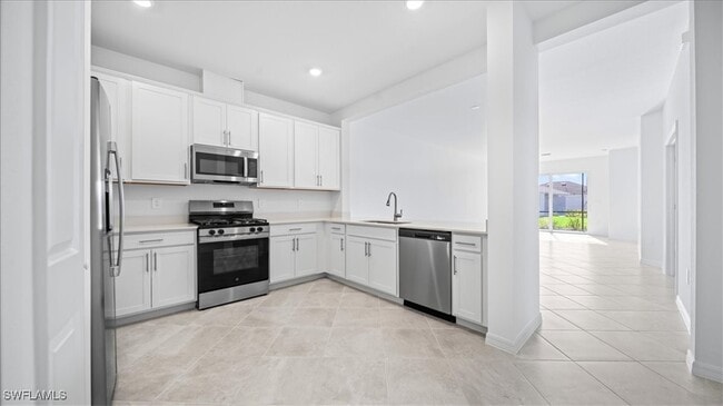 Building Photo - 14694 White Pearl Rd