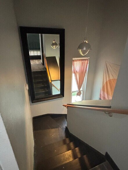 Building Photo - 5300 E Cherry Creek S Dr