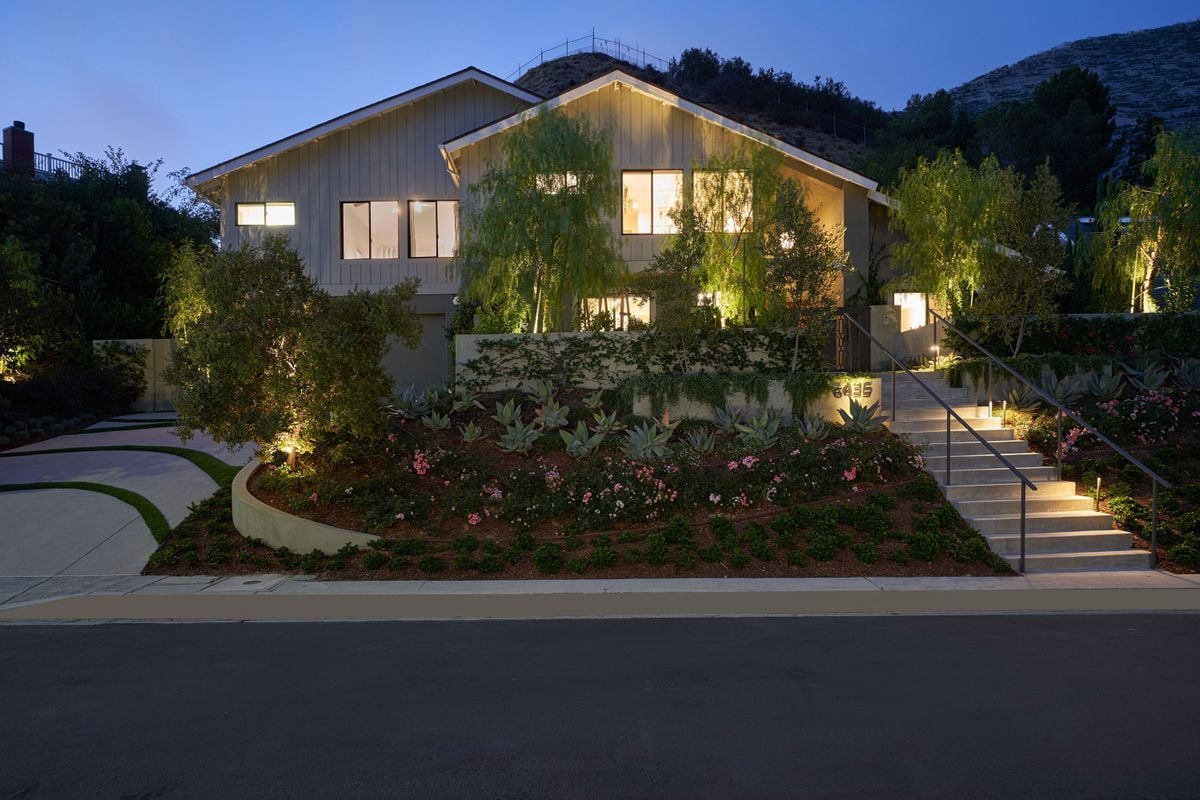 Building Photo - 6435 Innsdale Dr