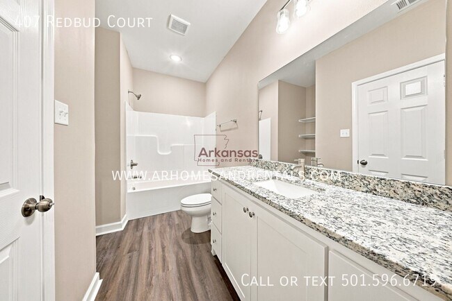 Building Photo - 407 Redbud Ct
