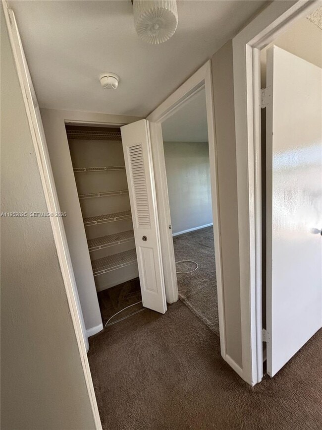 Building Photo - 179 Canterbury I