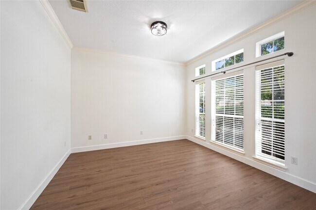 Building Photo - 17314 Laguna Trail Dr