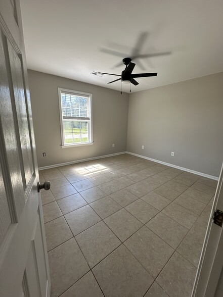 Master Bedroom - 309 Toy Ln