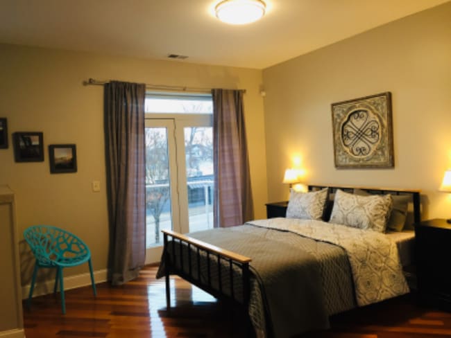 Building Photo - 4 W 17th St