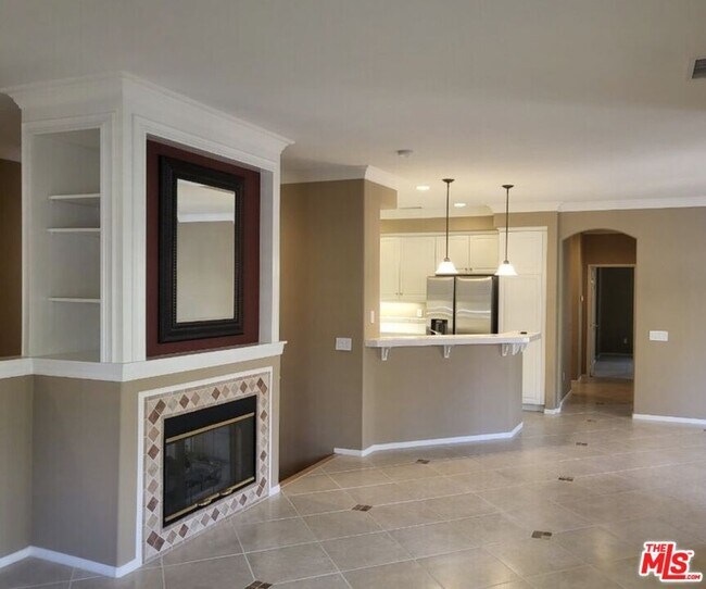 Building Photo - 27960 Trillium Ln