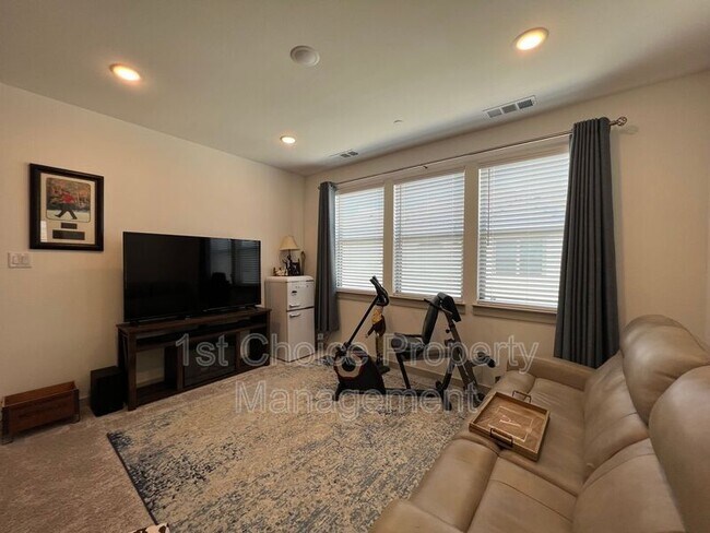 Building Photo - 6436 Northern Dancer Dr
