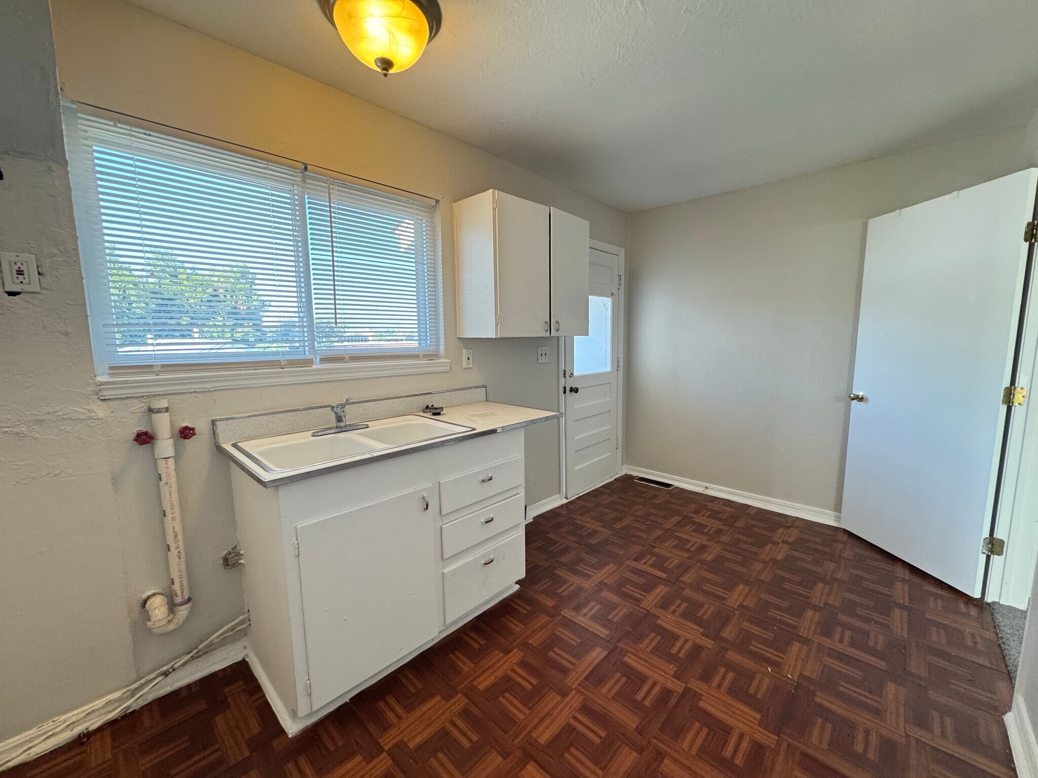 Building Photo - 6007 NW 32nd St