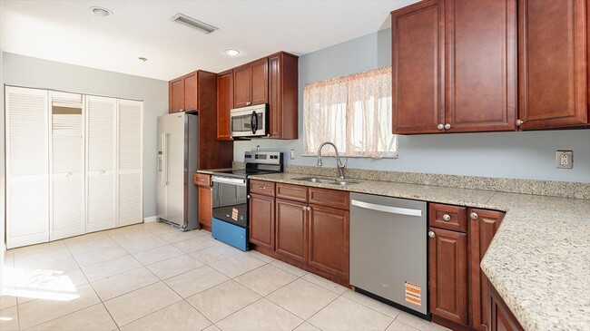 Building Photo - 161 Pine Cone Trail