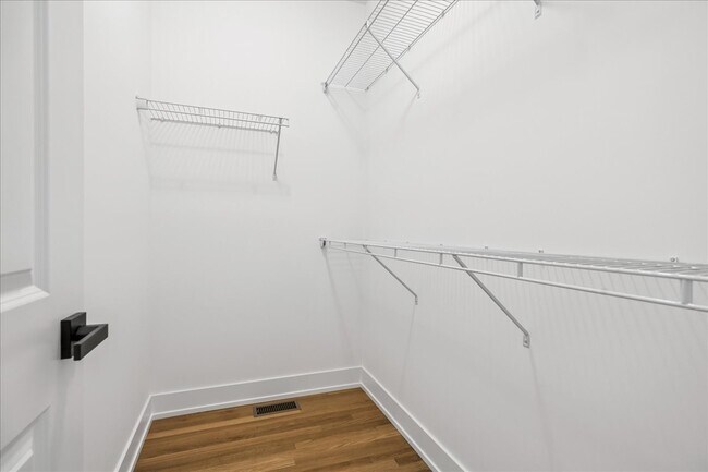 Building Photo - 925 Partridge Cir