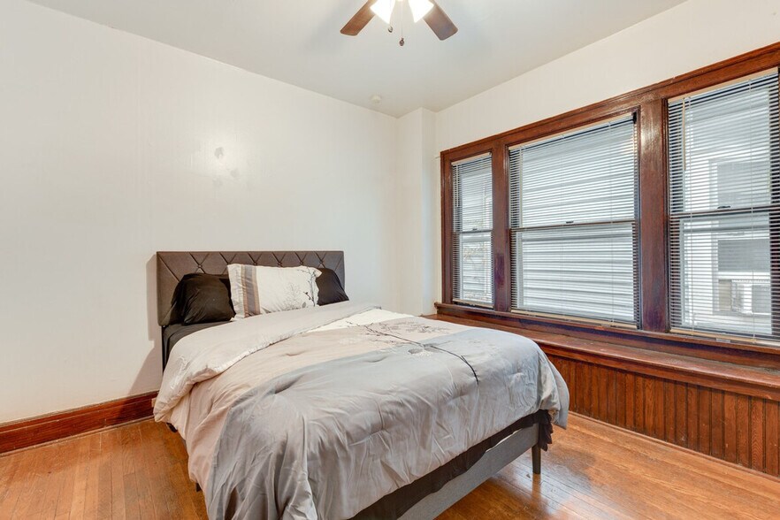 Building Photo - 503 Massachusetts Ave