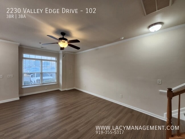 Building Photo - 2230 Valley Edge Dr