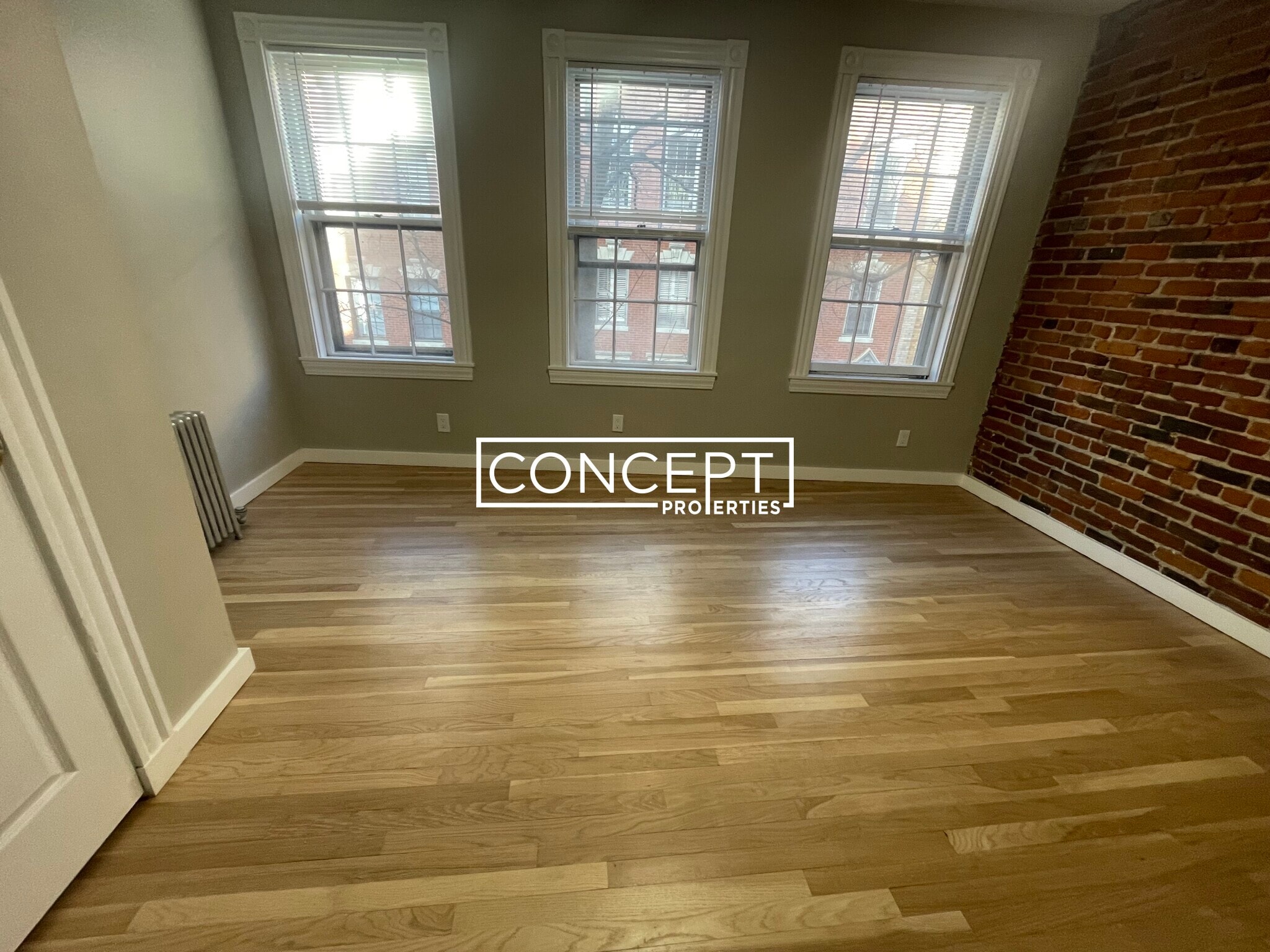 Building Photo - 82 Phipps St