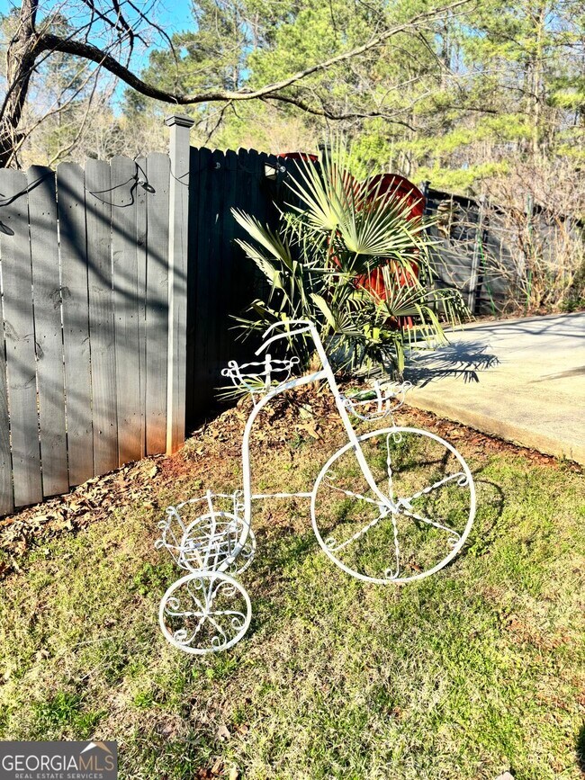 Building Photo - 118 Tarpon Trail SE