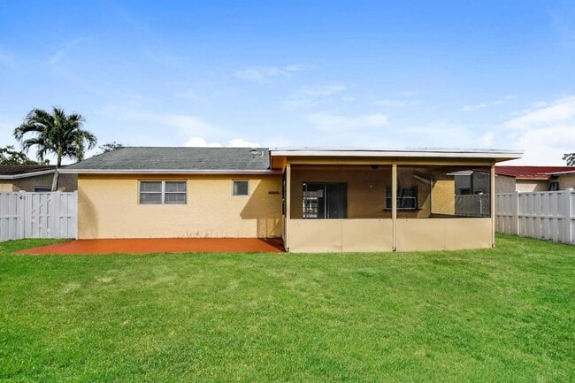 Building Photo - 350 NW 99th Way
