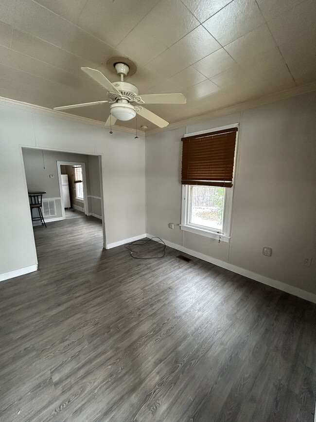 Building Photo - 726 Wright Shop Rd