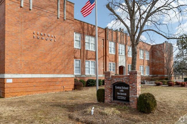 Building Photo - Central School Lofts