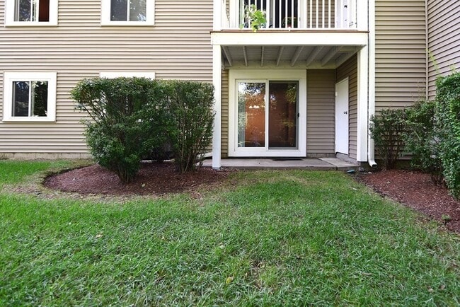 Building Photo - 42 Silver Hill Ln
