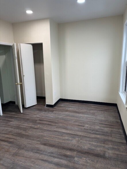 Building Photo - 5712 Arch St