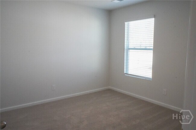 Building Photo - 500 Coconut Dr