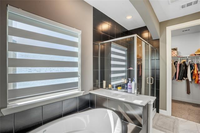 Building Photo - 4424 English Maple Dr